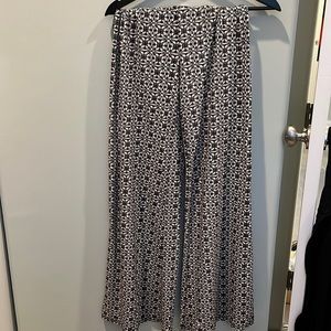 Patterned Stretchy pants
